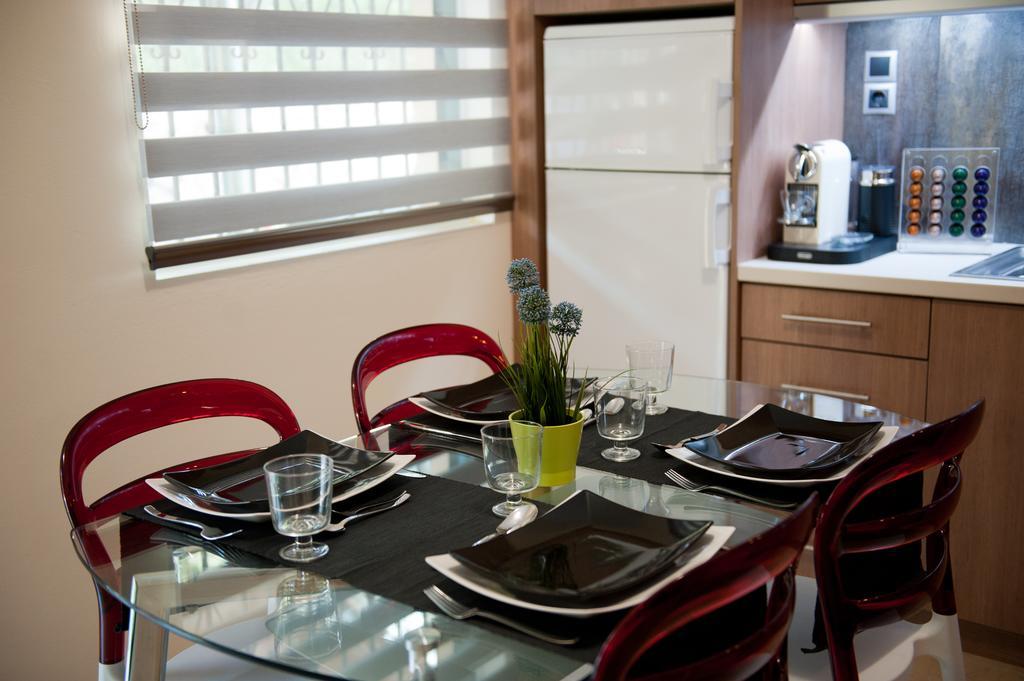 Serenita Apartments แอร์โมเนส ภายนอก รูปภาพ