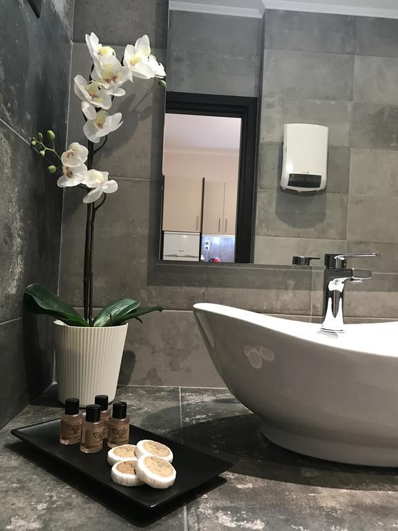 Serenita Apartments แอร์โมเนส ภายนอก รูปภาพ