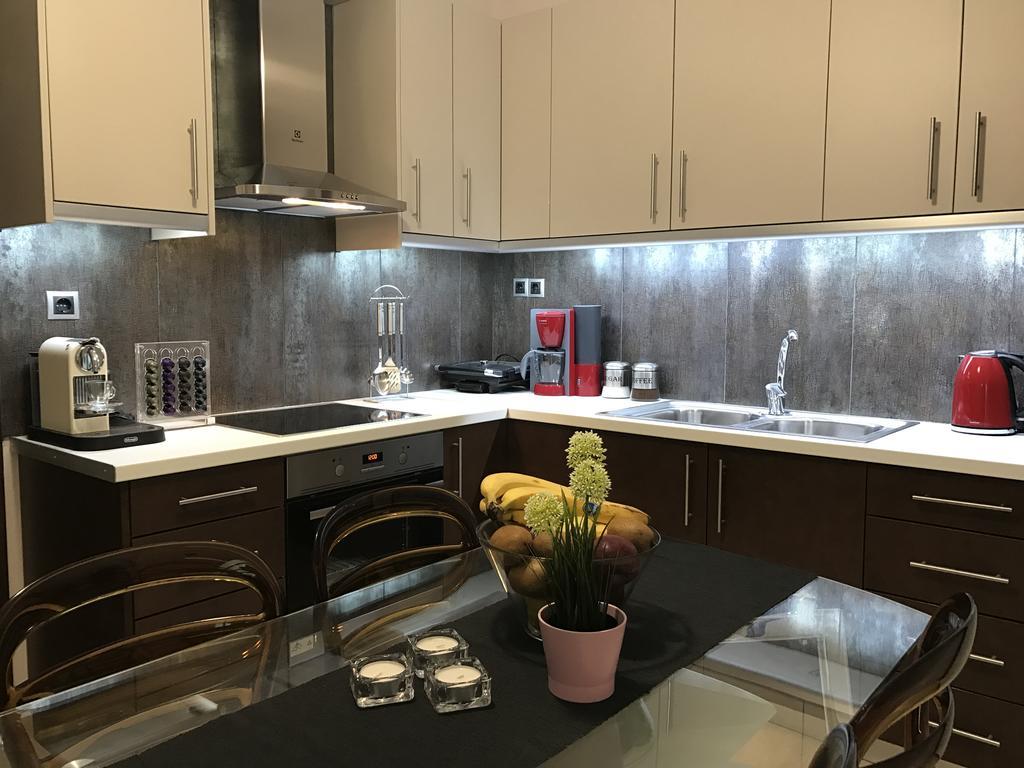 Serenita Apartments แอร์โมเนส ภายนอก รูปภาพ